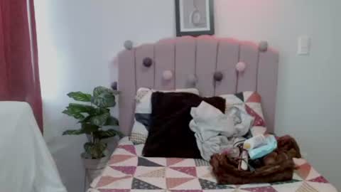 Snapshot of evanss_lx chatting on July 11, 2026, 7:27 pm Evanssa lx online show from July 11, 2026, 7:27 pm