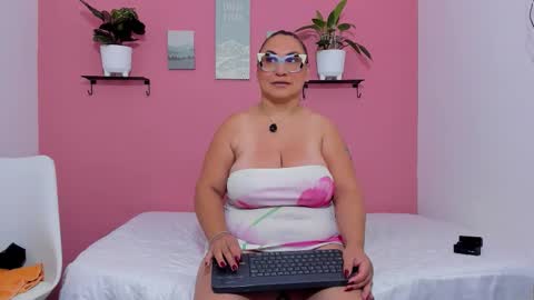 Snapshot of evapalmer_1 chatting on September 24, 2025, 8:39 am evapalmer_1 online show from September 24, 2025, 8:39 am