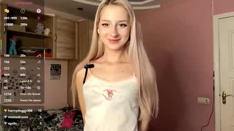 Eva online show from October 17, 2025, 7:11 am