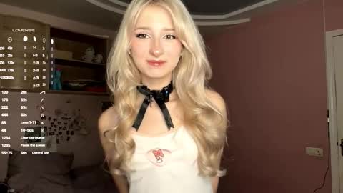 Eva online show from October 31, 2025, 7:20 am