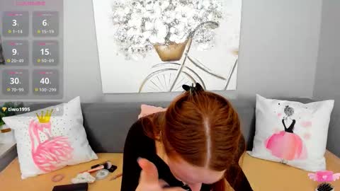 Adelina online show from December 3, 2025, 6:54 am