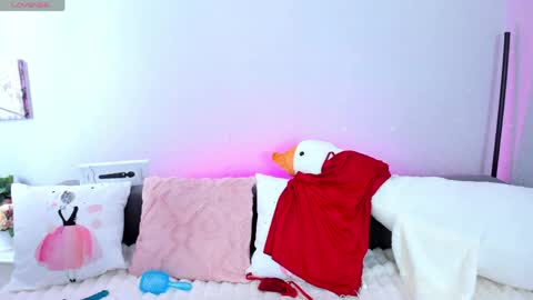 Adelina online show from April 14, 2026, 4:51 am
