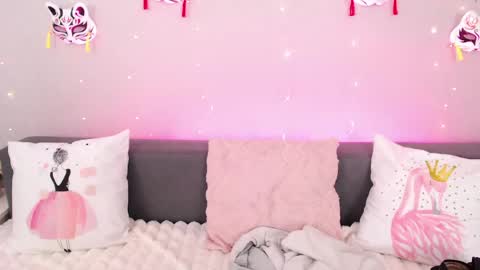 Adelina online show from June 1, 2026, 4:36 am