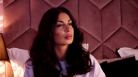 EvaRhea online show from October 13, 2025, 2:55 am