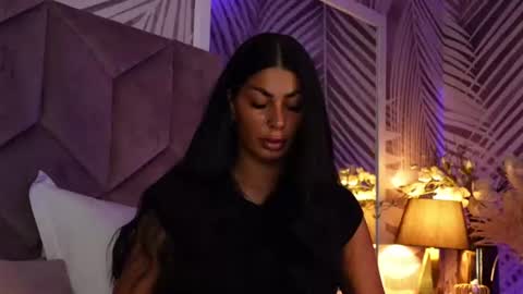 Snapshot of evarhea chatting on June 15, 2026, 2:58 am EvaRhea online show from June 15, 2026, 2:58 am