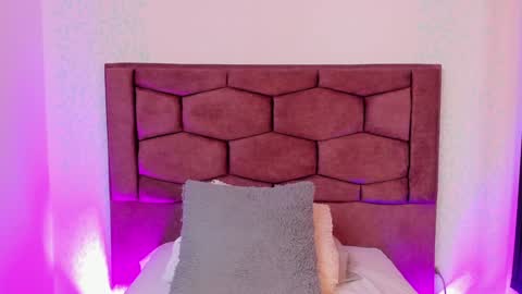 EVARITZ online show from January 12, 2025, 10:22 pm