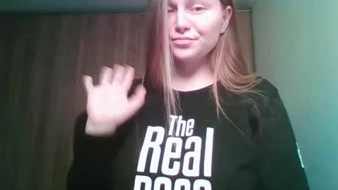 evasapples2026 online show from February 10, 2026, 6:12 pm