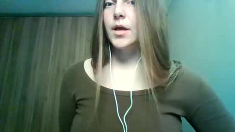 Snapshot of evasapples2026 chatting on May 26, 2026, 10:06 pm evasapples2026 online show from May 26, 2026, 10:06 pm