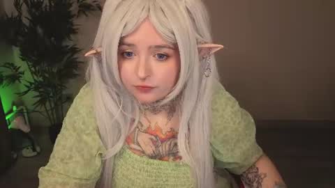 Snapshot of evathewitcher chatting on June 14, 2026, 9:33 am EvaTheWitcher online show from June 14, 2026, 9:33 am