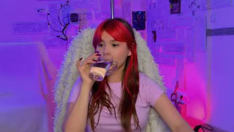 Snapshot of evathopson chatting on June 17, 2026, 12:07 pm Eva next stream - - 1600 UTC2000 online show from June 17, 2026, 12:07 pm