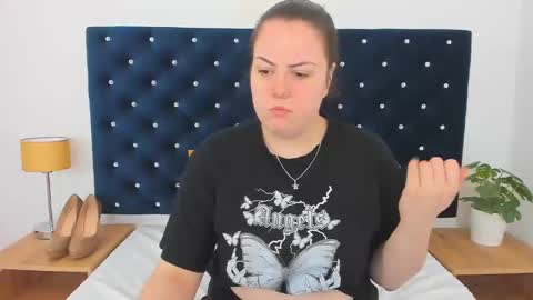 Eva online show from February 18, 2025, 9:43 am