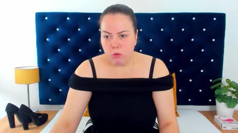 Eva online show from November 4, 2025, 6:56 am