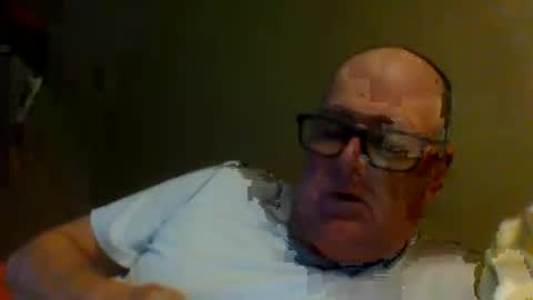 Snapshot of eve1luvsray chatting on April 5, 2026, 7:33 pm eve1luvsray online show from April 5, 2026, 7:33 pm