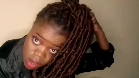 Snapshot of eve60 chatting on October 31, 2025, 3:18 am eve60 online show from October 31, 2025, 3:18 am