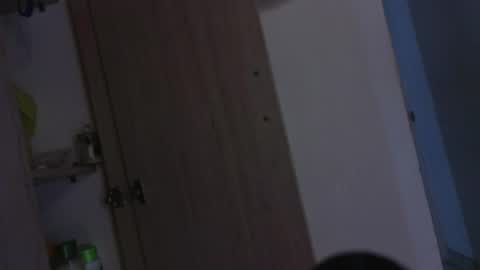 Eva Queen online show from April 20, 2026, 7:22 am