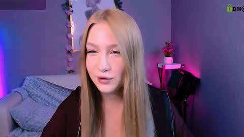eve_grays online show from October 17, 2025, 7:27 pm