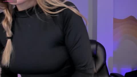 Snapshot of evebenson chatting on October 18, 2025, 12:39 pm Eve online show from October 18, 2025, 12:39 pm