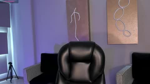 Snapshot of evebenson chatting on November 10, 2025, 12:26 pm Eve online show from November 10, 2025, 12:26 pm