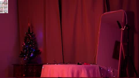 Evechuuu online show from March 17, 2026, 5:16 pm