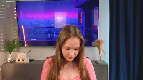 Snapshot of evegreenlee chatting on June 4, 2026, 6:30 am evegreenlee online show from June 4, 2026, 6:30 am