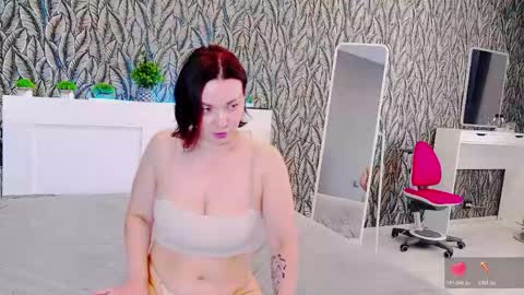 Snapshot of evelibston chatting on June 5, 2026, 2:51 am EveLibston online show from June 5, 2026, 2:51 am