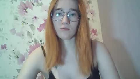 Snapshot of eveliina_shy chatting on January 15, 2026, 2:54 pm Evelina online show from January 15, 2026, 2:54 pm