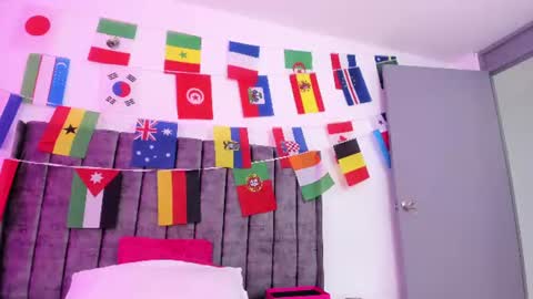 Snapshot of evelin__thompsson chatting on June 20, 2026, 3:20 am evelin__thompsson online show from June 20, 2026, 3:20 am