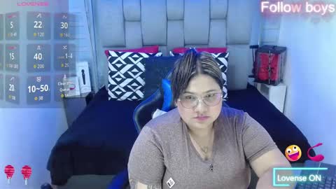 Snapshot of evelin_zaens chatting on October 14, 2025, 4:57 am evelin zaens online show from October 14, 2025, 4:57 am