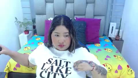 evelin zaens online show from March 8, 2026, 3:32 am