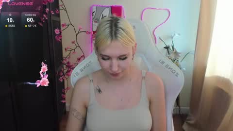 Snapshot of evelinalu chatting on May 20, 2026, 1:12 am Evelina online show from May 20, 2026, 1:12 am