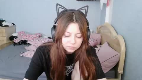 Snapshot of evelinamercer chatting on June 10, 2026, 10:14 am Alice 3 online show from June 10, 2026, 10:14 am