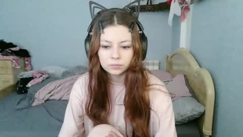 Snapshot of evelinamercer chatting on July 25, 2026, 10:35 am Alice 3 online show from July 25, 2026, 10:35 am