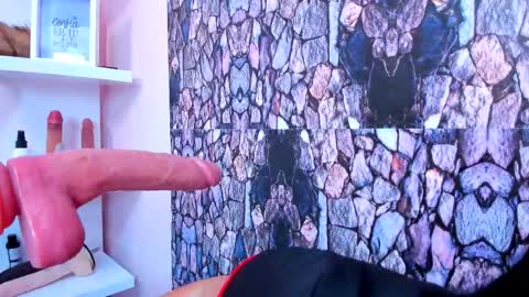 Evelinn belen online show from November 13, 2025, 12:48 pm