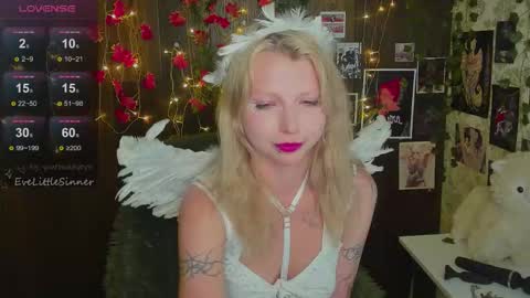 Eve online show from October 30, 2025, 11:49 pm