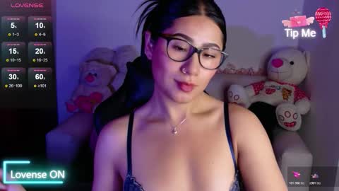 Evelyn online show from November 28, 2025, 11:24 am