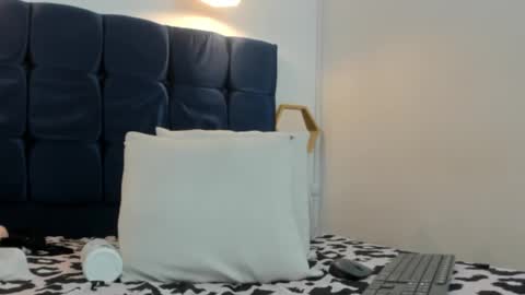 evelyn_morgan1 online show from December 29, 2024, 6:14 am