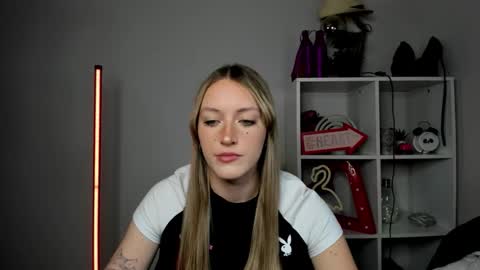 evelynblond online show from May 13, 2026, 12:57 pm