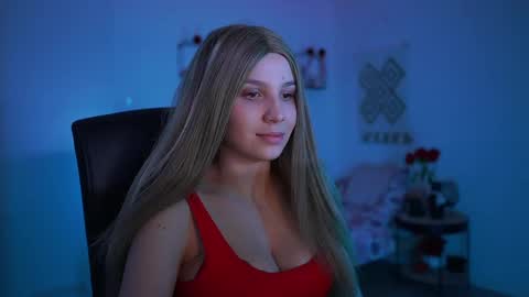 evelyncage_ online show from March 4, 2025, 10:16 pm