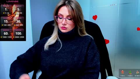 evelyne_rose online show from January 14, 2025, 6:34 am