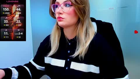 evelyne_rose online show from February 23, 2025, 5:56 am