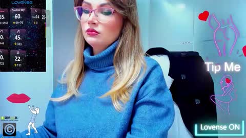 evelyne_rose online show from October 28, 2025, 5:44 am
