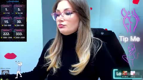 evelyne_rose online show from January 12, 2026, 5:56 am
