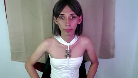 Snapshot of evelynfuck chatting on June 7, 2026, 10:46 pm evelynfuck online show from June 7, 2026, 10:46 pm