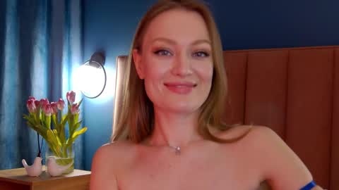 Evelyn online show from March 13, 2026, 2:07 am