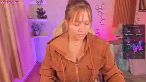 Snapshot of evelynvega0 chatting on June 1, 2026, 6:15 am Bigboobs Evelyn Vega online show from June 1, 2026, 6:15 am