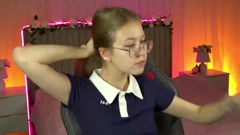 Snapshot of evemundie chatting on October 23, 2025, 10:47 am Eve online show from October 23, 2025, 10:47 am