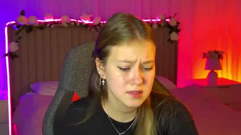 Snapshot of evemundie chatting on October 31, 2025, 9:21 am Eve online show from October 31, 2025, 9:21 am