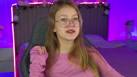 Snapshot of evemundie chatting on November 8, 2025, 12:27 pm Eve online show from November 8, 2025, 12:27 pm