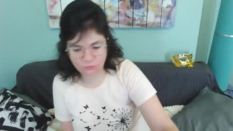 Everly online show from January 26, 2025, 8:03 am