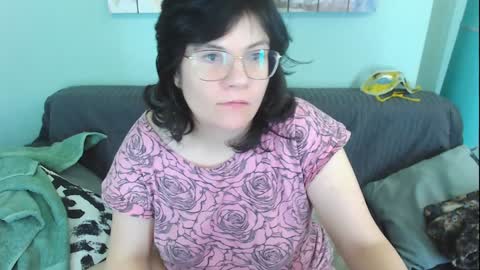 Everly online show from January 31, 2025, 3:09 am